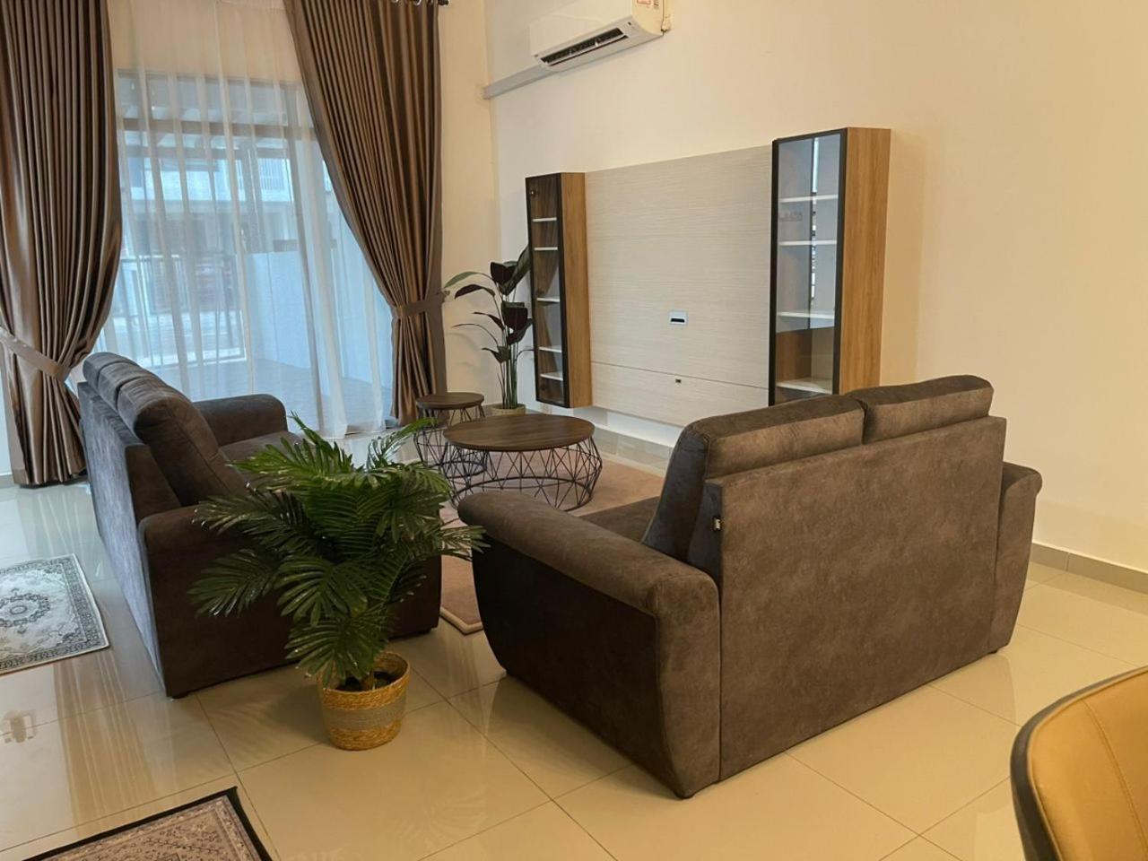 Homestay Idamanku Shah Alam Kültér fotó