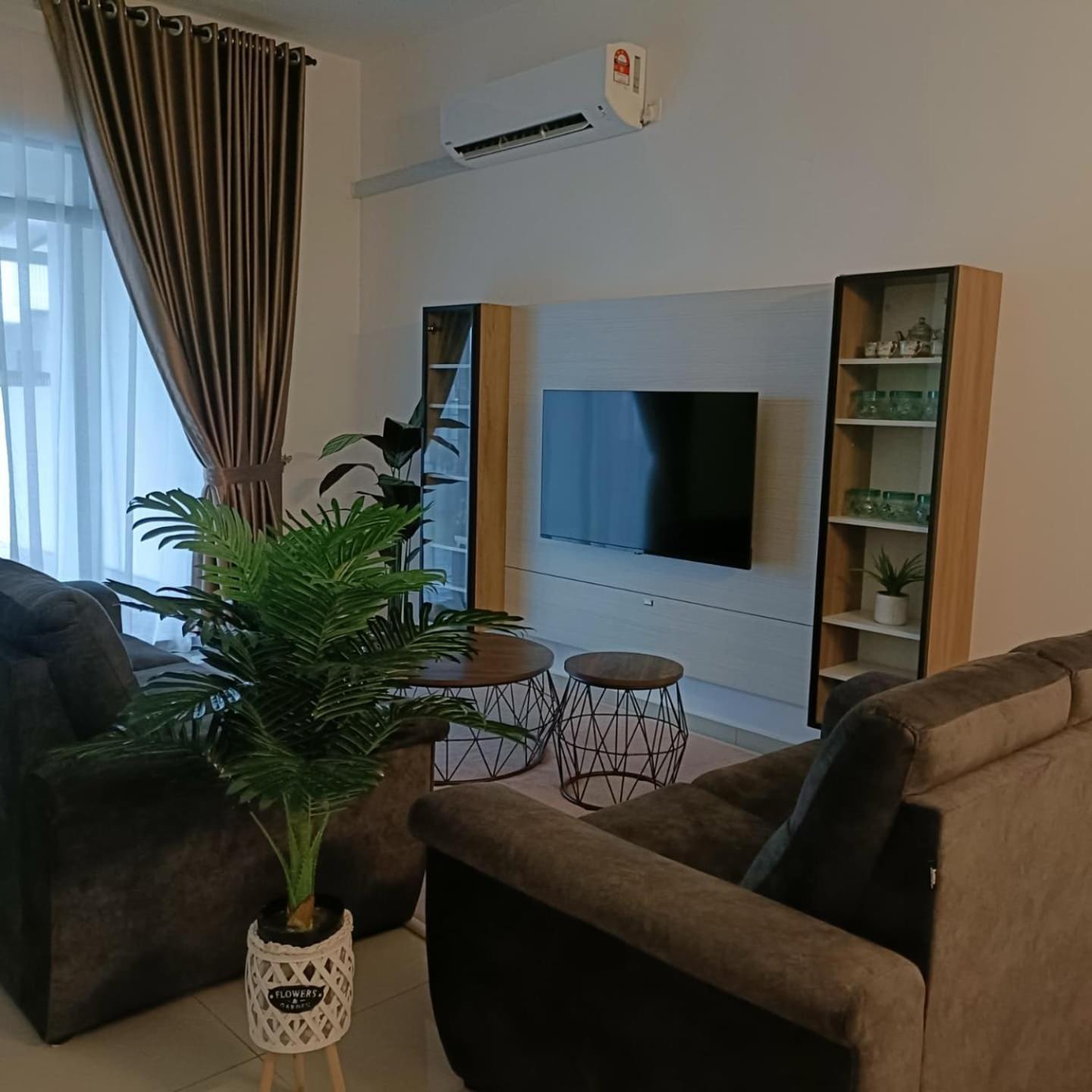 Homestay Idamanku Shah Alam Kültér fotó