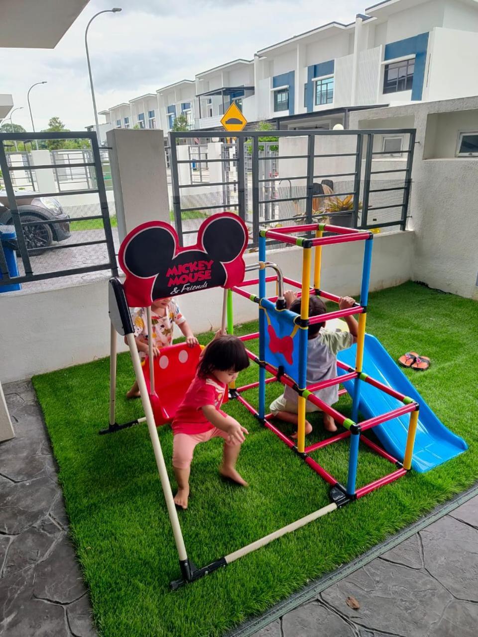 Homestay Idamanku Shah Alam Kültér fotó
